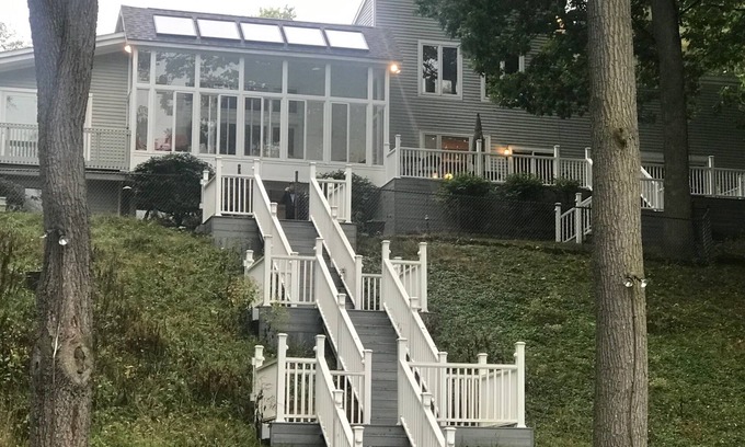 South Bend Casa | Waterfront Luxury 8 mins from Notre Dame - 10 HD Smart TVs