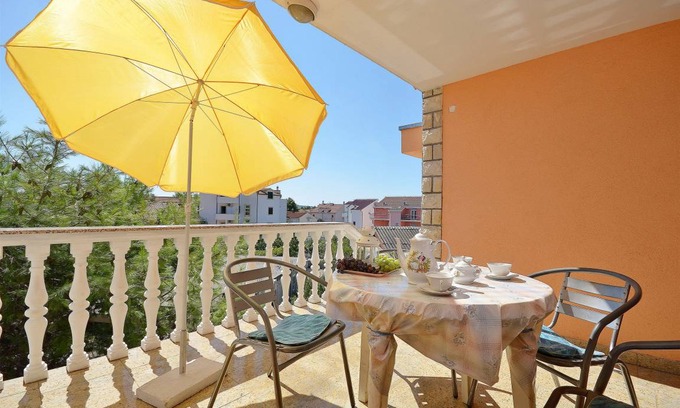 Vodice Apartamento | 60 m² Apartamento ∙ 2 habitaciones ∙ 4 huéspedes