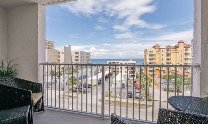 Ocean View Halifax Estates Condominio | 608 Ocean Terrace - Daytona Beach Oceanfront Vacations, Inc