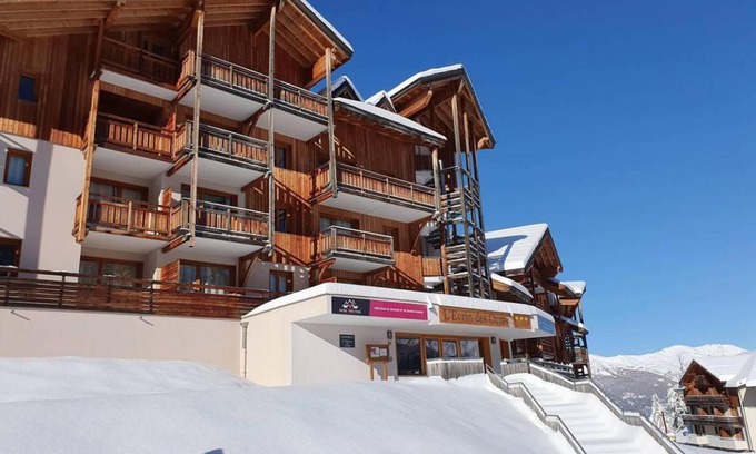 Les Orres Apartamento | 60m from ski slopes, 6th floor, view valley, fitness, swimming pool, balcony, ski locker, 33m²