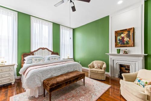 Natchez Apartamento | 610 Franklin - Upstairs - 1 Bed, 1 Bath, Sleeps 4, Walk to Downtown