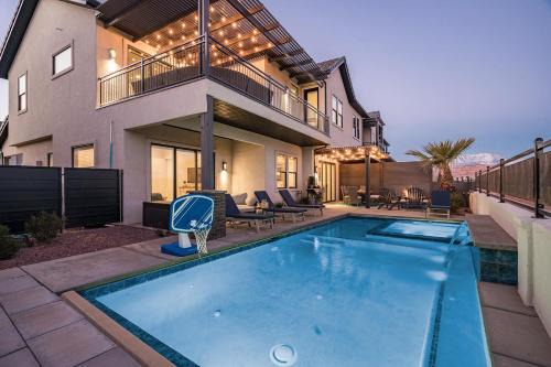 Santa Clara Casa | 62| Blissful Poolhouse at Ocotillo Springs with Private Pool