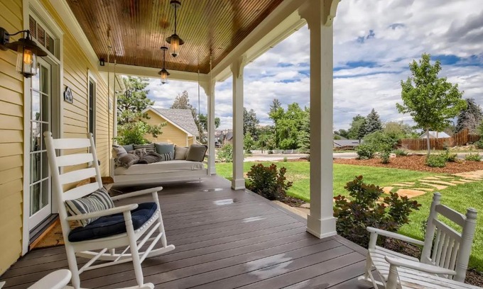 Castle Rock Casa | 620 2nd St