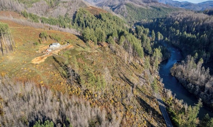 Vida Otro | 65 acres of privacy with river and BLM access