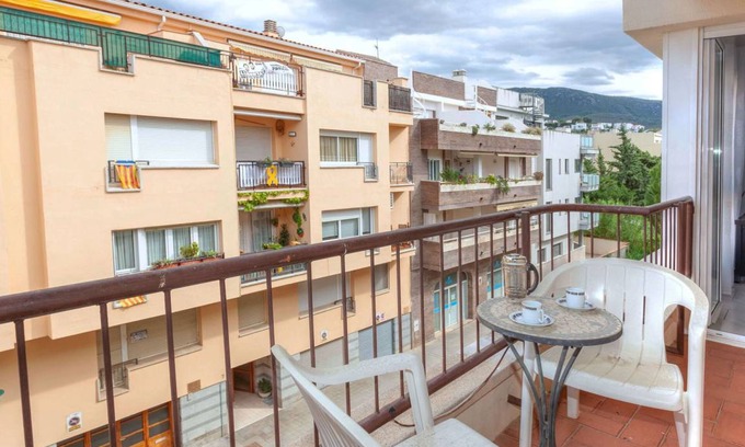 Llanca Apartamento | 65 m² Apartamento ∙ 2 habitaciones ∙ 6 personas