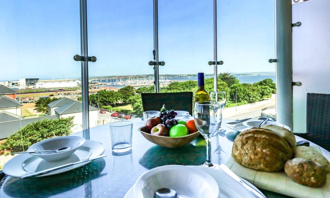 Portland Cabaña | 65 OCEAN VIEW, country holiday cottage in Castletown, Portland