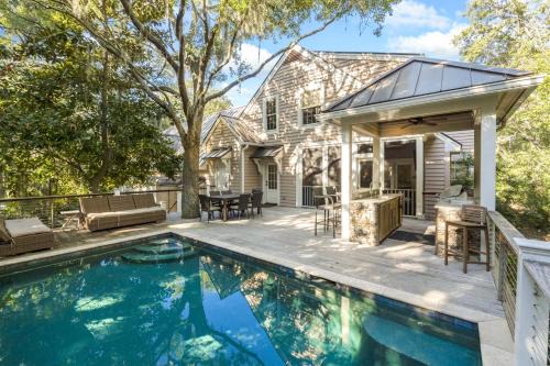 Vanderhorst Plantation Casa | 65 Surfsong Road by Akers Ellis Rentals