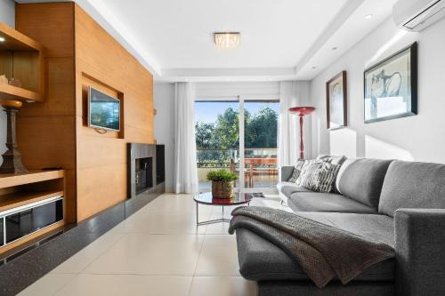 Centro Apartamento | 650 metros, Rua Coberta Centro/Villa Verde 403B