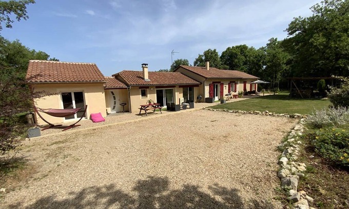 Carlucet Cabaña | 65m² cottage.