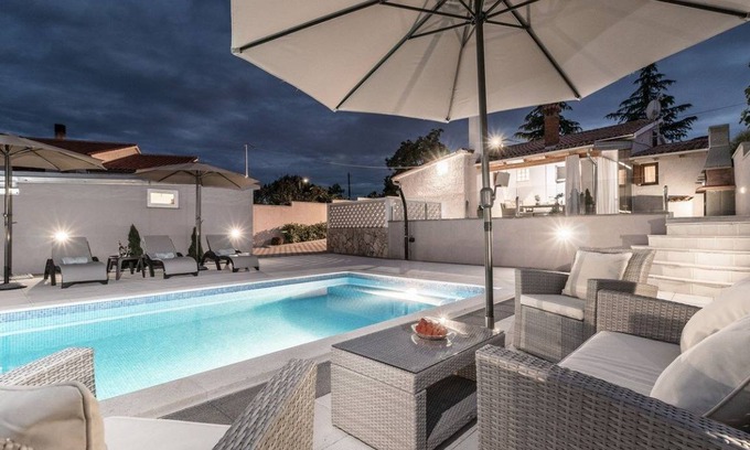 Divsici Casa | 66 m² Casa ∙ 2 habitaciones ∙ 6 huéspedes