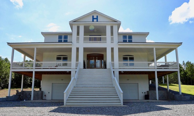 Ether Casa | 6BR/7BA Estate Sleeps 18 Available for US Open 2024