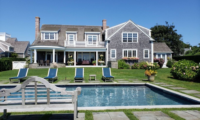Siasconset Casa | 6BR family home in the heart of Sconset with heated pool and guest house