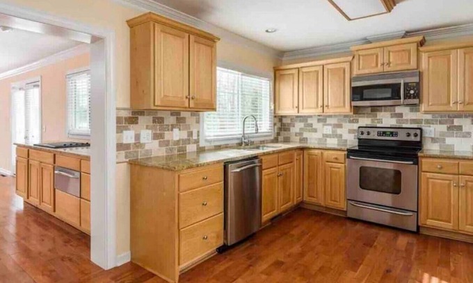 Greensboro Casa | 6BR Greensboro home with Pool. 3 miles from I-85