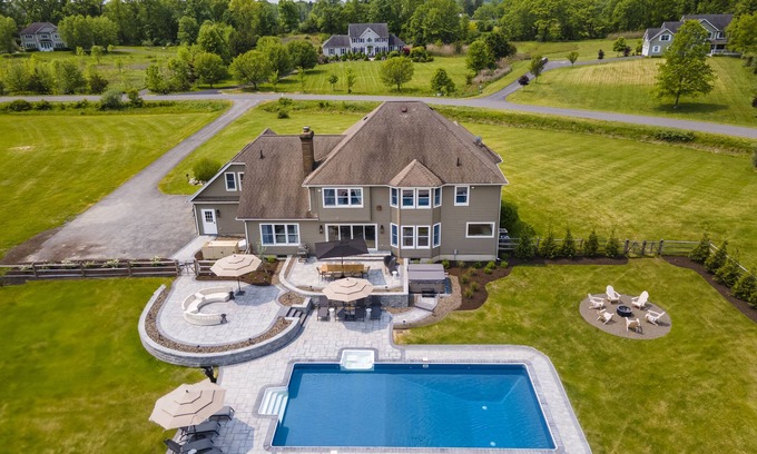 New Paltz Casa | 🌟 6BR Luxury Gunks Home - Heated Pool, Bocce, Hot Tub & Pet Friendly