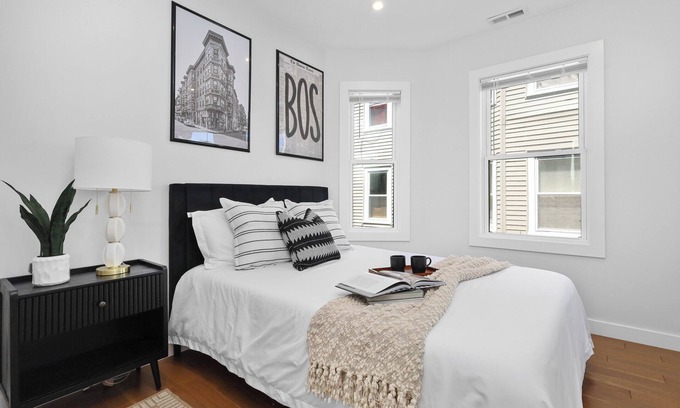 East Somerville Apartamento | 6BR3Bth Parking/BOS/MIT/Harvard/TD Garden