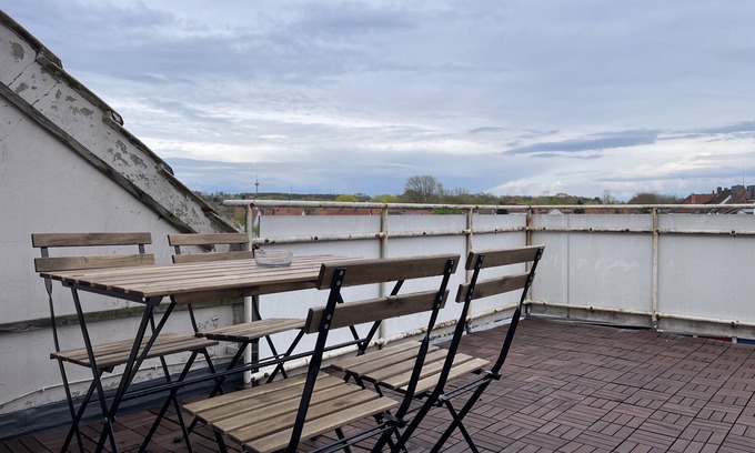 Osnabrueck Apartamento | 7-bed Apartment for fitters I home2share