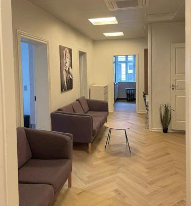 Aalborg Apartamento | 7-bedroom apartment with 2x private parking