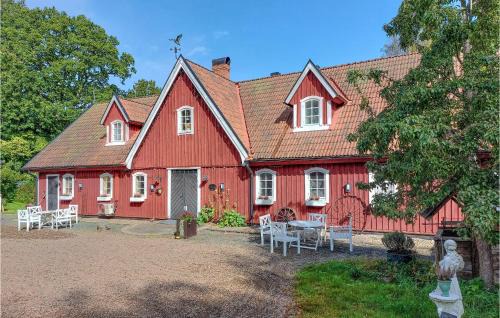 Ubbalt Casa | 7 Bedroom Gorgeous Home In Ubbalt