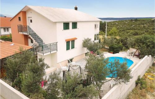 Rudine Casa | 7 Bedroom Stunning Home In Kastel Novi