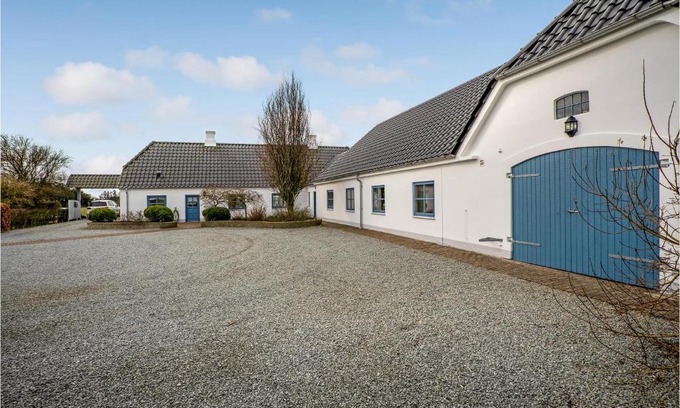 Outrup Casa | 7 Bedroom Stunning Home In Outrup
