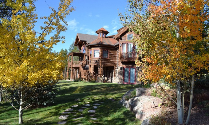 Granby Cabina | 492 Campo de golf Circle: 7 BR / 8 BA casa privada en Tabernash, capacidad para 16