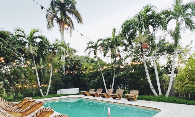 Hallandale Beach Villa | 7 bedrooms, private pool near the beach and everything