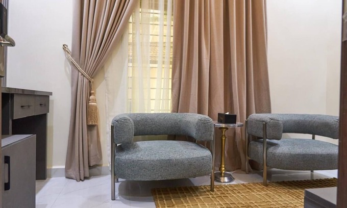 Abuja Apartamento | 7 Hotel Suites in Wonderful Abuja with AC, WiFi. Enjoy your stay