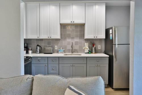 Madeira Beach Casa | 7 - Island Paradise Cottages - Sandy Shores