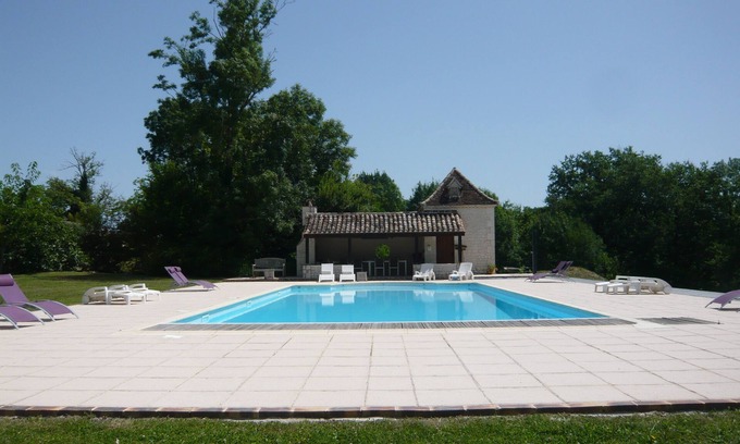Boisse Cabaña | casas rurales de lujo para parejas, sin hijos. Paz, excelentes vistas, gran piscina y spa.