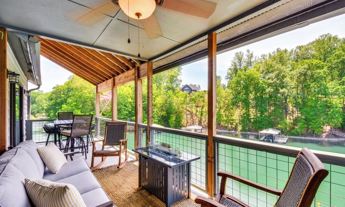 Seneca Condominio | 7 Mi to Clemson Stadiums: Lake Keowee Getaway!