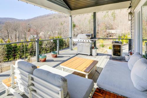 Skyland Apartamento | 7 Mi to Dtwn Asheville Apt with Sauna Access!