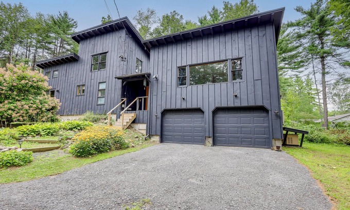 Queensbury Casa | 7 Mi to Glens Falls: Peaceful Retreat w/Game Room