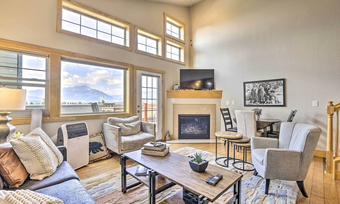 Dillon Apartamento | 7 Mi to Ski: Main Street Dillon Condo