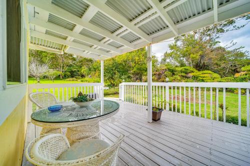 Volcano Casa | 7 Mi to Volcanoes NP Serene Cottage with Deck!