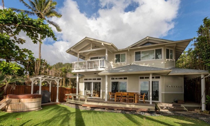 Pupukea Casa | 7 Mile Miracle Beach House