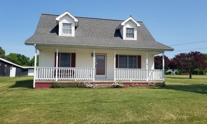 Monticello Otro | 7 minutes to Conley Bottom Boat and Camping at Lake Cumberland.Family size home