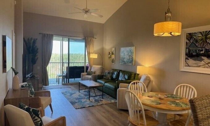 Tropical Cove Condominio | 7 Palms at Lexington CC Golf Village
