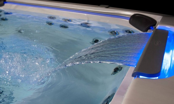 Cowichan Bay Casa | 7 Person Hot Tub King Bed Cowichan Bay Ocean View, Games Room and Sauna