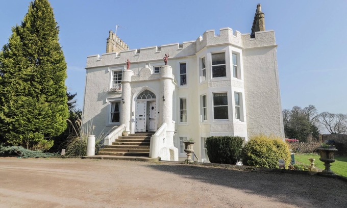 Coldingham Cabaña | 7 PRESS CASTLE, family friendly, with open fire in Coldingham