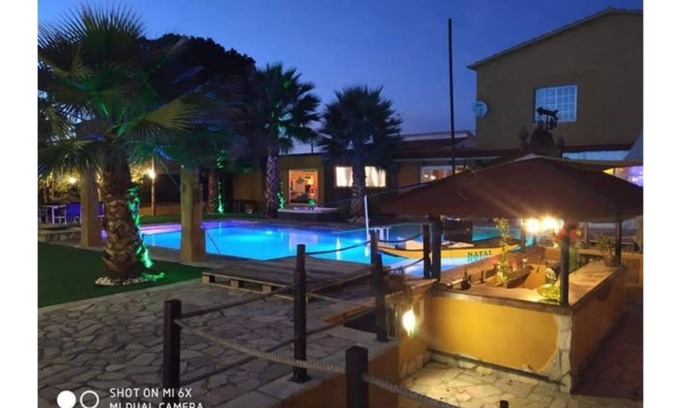 Rubi Villa | VILLA 7 HABITACIONES EN RUBÍ, VISTAS A LAS MONTAÑAS, PISCINA PRIVADA, JARDÍN
