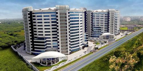 Dumas Apartamento | 7 star Weekend studio at Rajhans Belliza by Global Hospitality