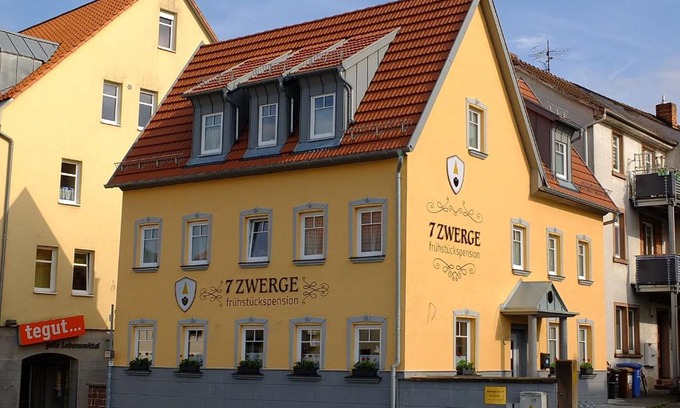 Lohr am Main Casa | 7 Zwerge Übernachtungspension