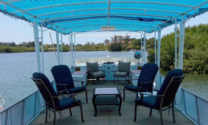 Osprey Casa | 70 pies de WATERFTONT BLISS!