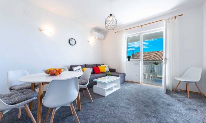 Pile Apartamento | 70 m² Apartamento ∙ 3 habitaciones ∙ 5 huéspedes
