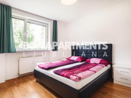 Bezigrad District Apartamento | 70 square m with balcony+parking+AC