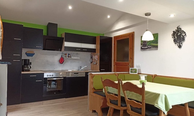 Koesslarn Apartamento | 70sqm apartment with alpine view with pool, trampoline and pool table