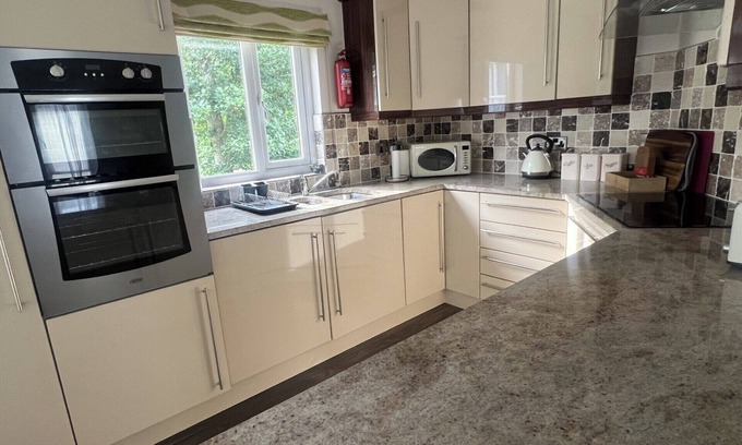 Llanarth Cabina | 71 The Beech House Lodge - A fabulous woodland and coastline escape.