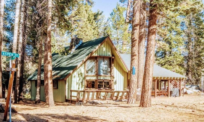 Ponderosa Casa | 7200ft Elv ,Sequoias Trl 100 Giant,LRG Family,Pets