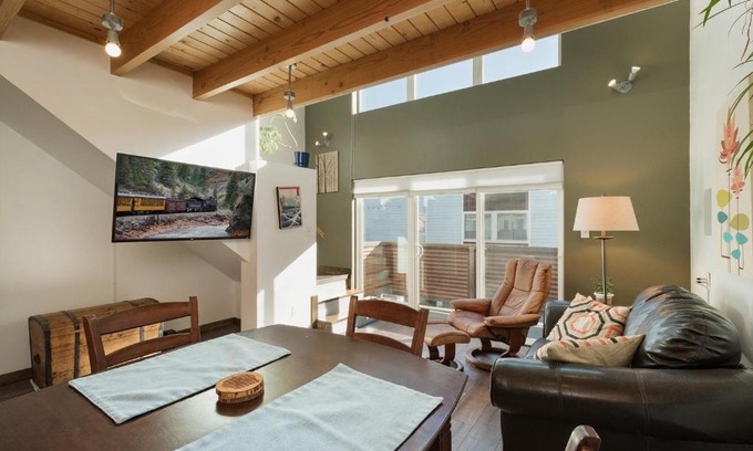 Historic Downtown Durango Casa | 725 E College Unit 8