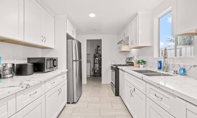 Charter Oak Casa | 734 Glendora in Glendora